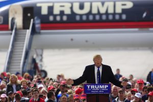 川普第二大的競選開支是飛行費用,共達2,600萬美元